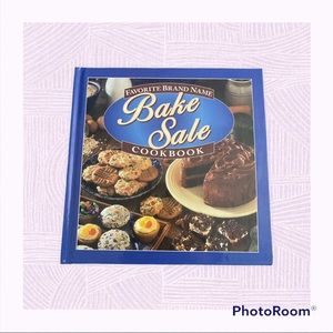 Vintags 1997 Nestle Favorite Brand Name Bake Sale Cook Book